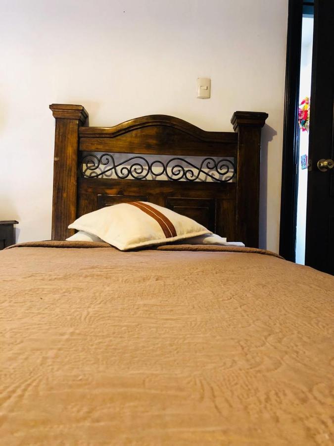 מלון אנטיגואה גואטמלה La Casa De Don Moncho מראה חיצוני תמונה